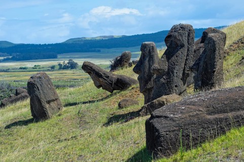 Moais in Rano Raraku