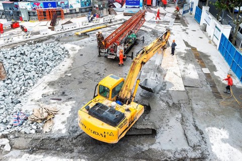 Excavation work in Pudong financial district