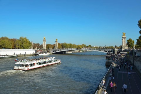 Bateaux Mouches on the Seine in front of Pont Alexandre III