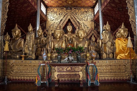 Bronze Buddha statues at Wat Jong Kham