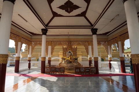 Buddha statue at the Maha Lawka Marazein Pagoda