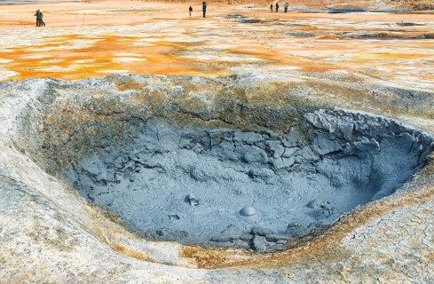 Bubbling mud pot
