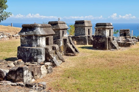 Totonac graves