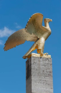 Eagle stele