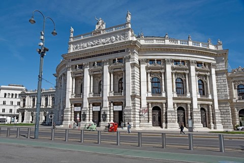 Hofburgtheater an Wiener Ringstrasse