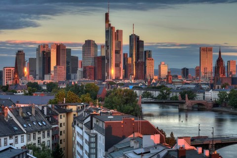 Alte Brucke bridge in front of Skyline