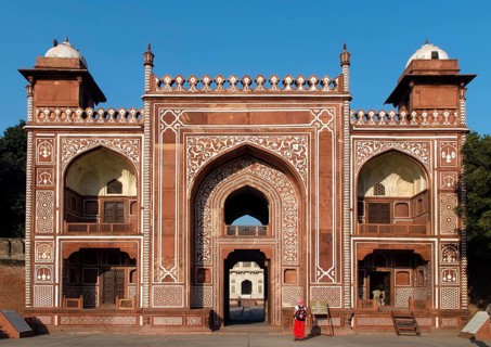 Gateway building