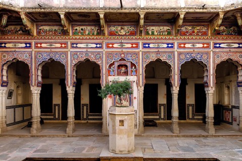 Murals in the courtyard of the Dr. Ramnath A. Podar Haveli Museum