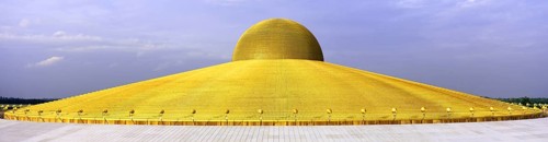 Buddhist temple Wat Phra Dhammakaya