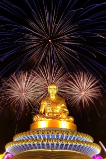 Fireworks at the Wat Phra Dhammakaya temple