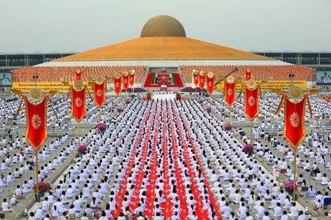 Makha Bucha Day