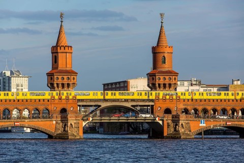 Oberbaum bridge over the river Spree
