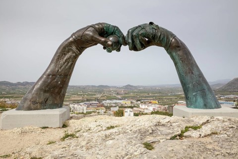 Pelota sculpture