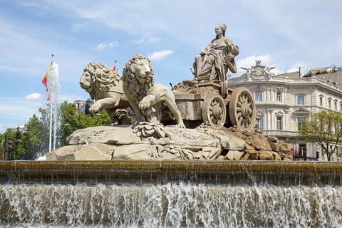 Cibeles Fountain in Cibeles Square