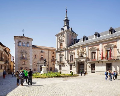 Plaza de la Villa with Casa de la Villa