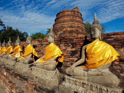 Buddha statues in front of the Central Stupa