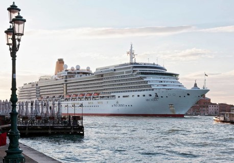 Cruise ship Arcadia