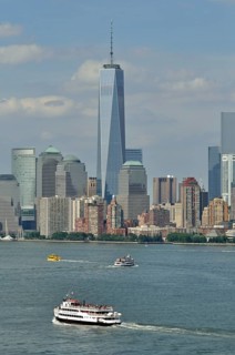 Freedom Tower and tourist boat