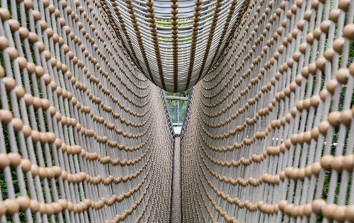Rope tunnel