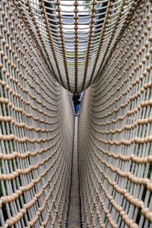 Rope tunnel