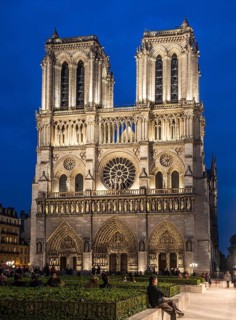 Notre-Dame de Paris at night