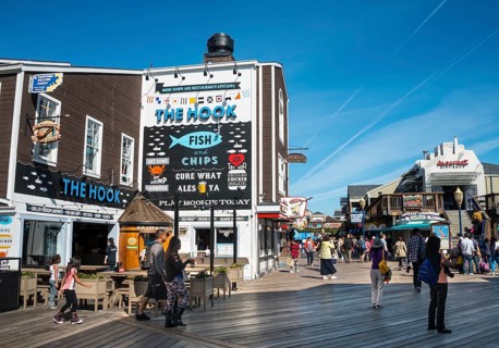 Shops and restaurants at Pier 39