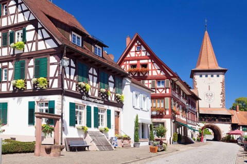Historic centre with Obertorturm tower
