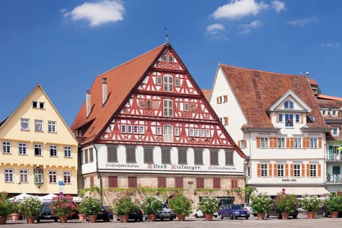 Kielmeyer Haus at the market