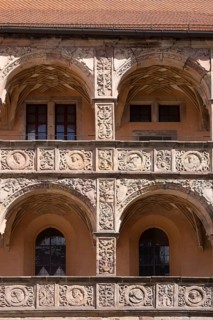 Arcades with reliefs