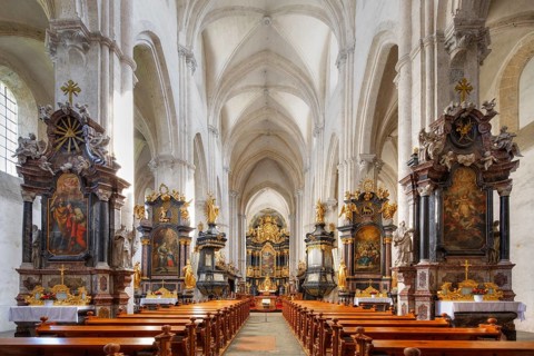 Collegiate church