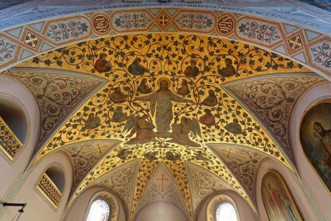 Ceiling fresco in the choir by Max Furst