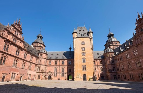 Inner courtyard of Schloss Johannisburg