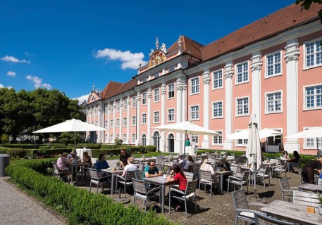 Neues Schloss or New Castle and castle terrace