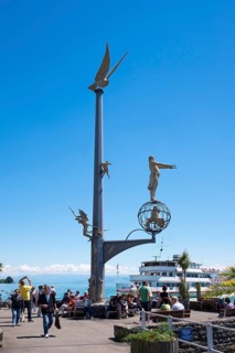 Magic Column by Peter Lenk