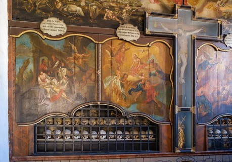 Baroque Karner in Trinity Chapel