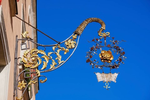 inn sign