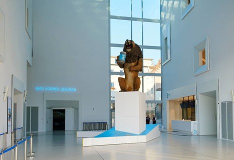 Entrance hall with Lowenbrau lion figure