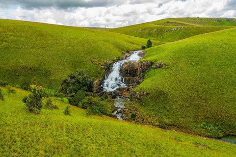 Waterfall at RN4 near Ankazosary