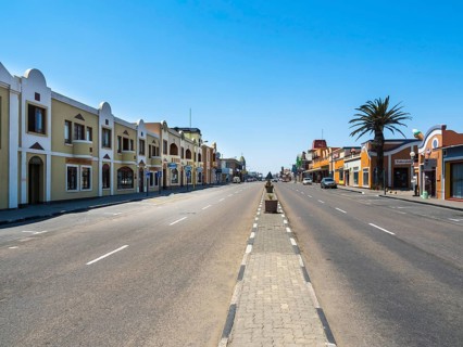 Street scene with old colonial houses in the Sam Nujoma Ave