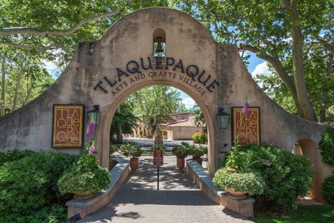 Entrance arch of Tlaquepaque Arts and Crafts Village