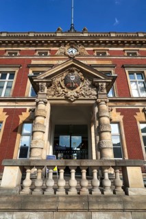 Entrance with imperial eagle on the post office