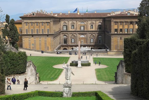 Giardino di Boboli with the Palazzo Pitti