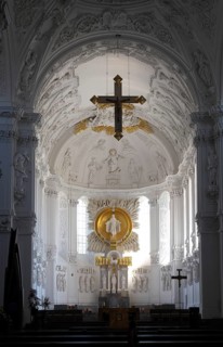 Inside Kiliansdom