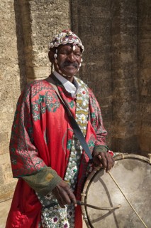 Drummer in front of the Necropolis of Chellah