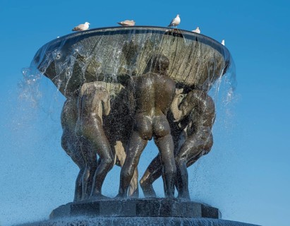 Bronze fountain by Gustav Vigeland