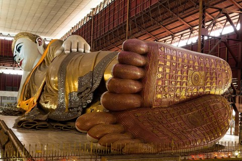 Reclining Buddha of Chaukhtatgyi Paya