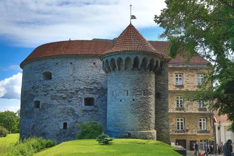 City wall with Fat Margaret tower at the north end of the Lower Town