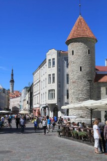 Viru Gate with tower by the city wall and the town hall