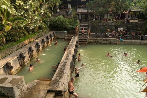 Holy hot springs Air Panas in Banjar