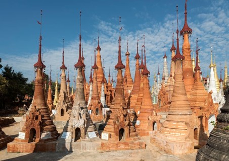 Stupas of Shwe Inn Thein Paya